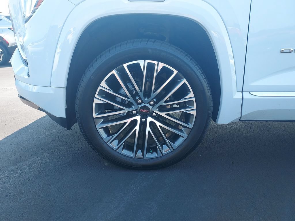 Used 2026 GMC Terrain Denali w/ LPO, Floor Liner Package AWD/4WD image 11