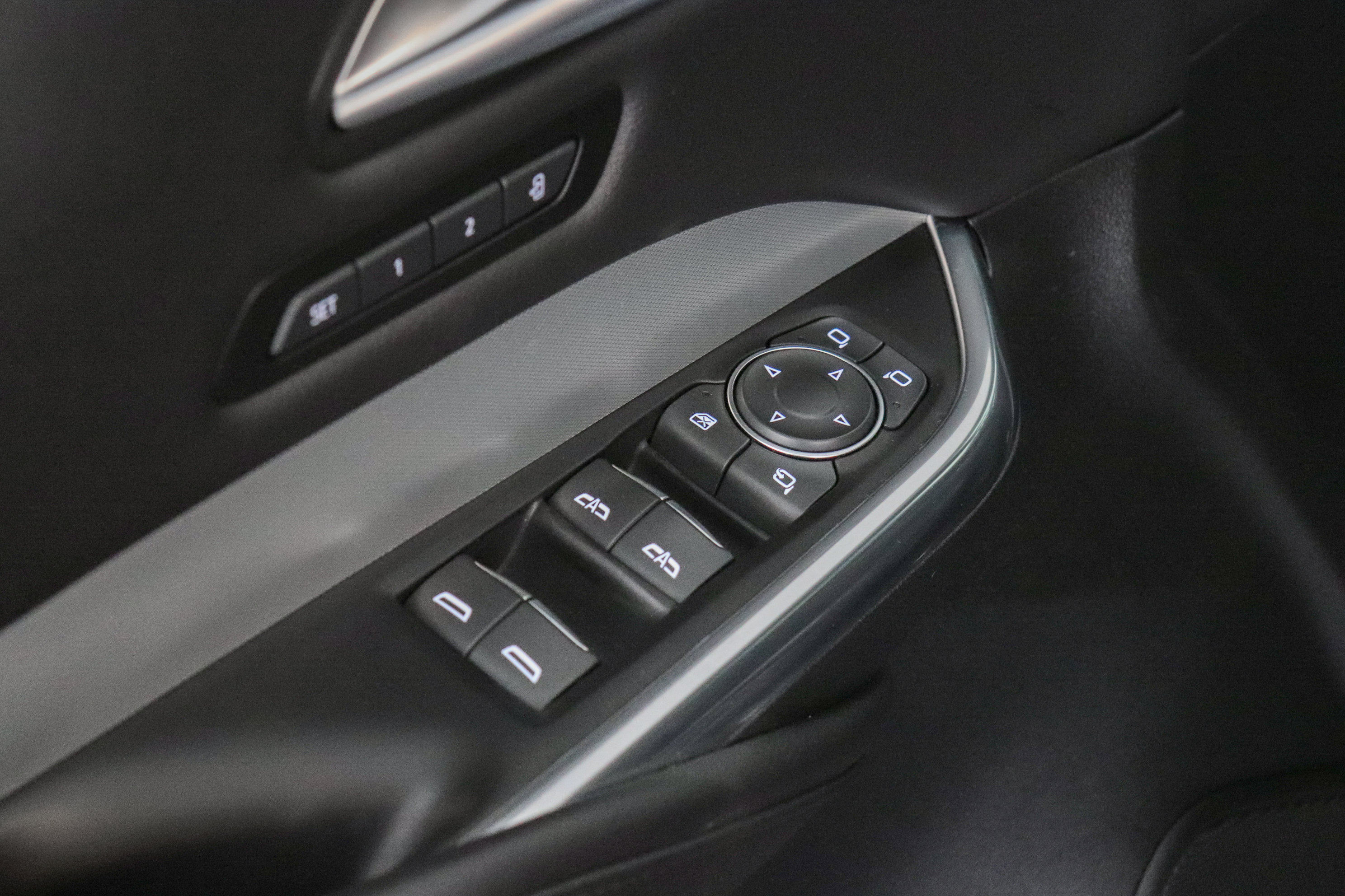 Used 2023 Cadillac XT4 Premium Luxury AWD/4WD image 14