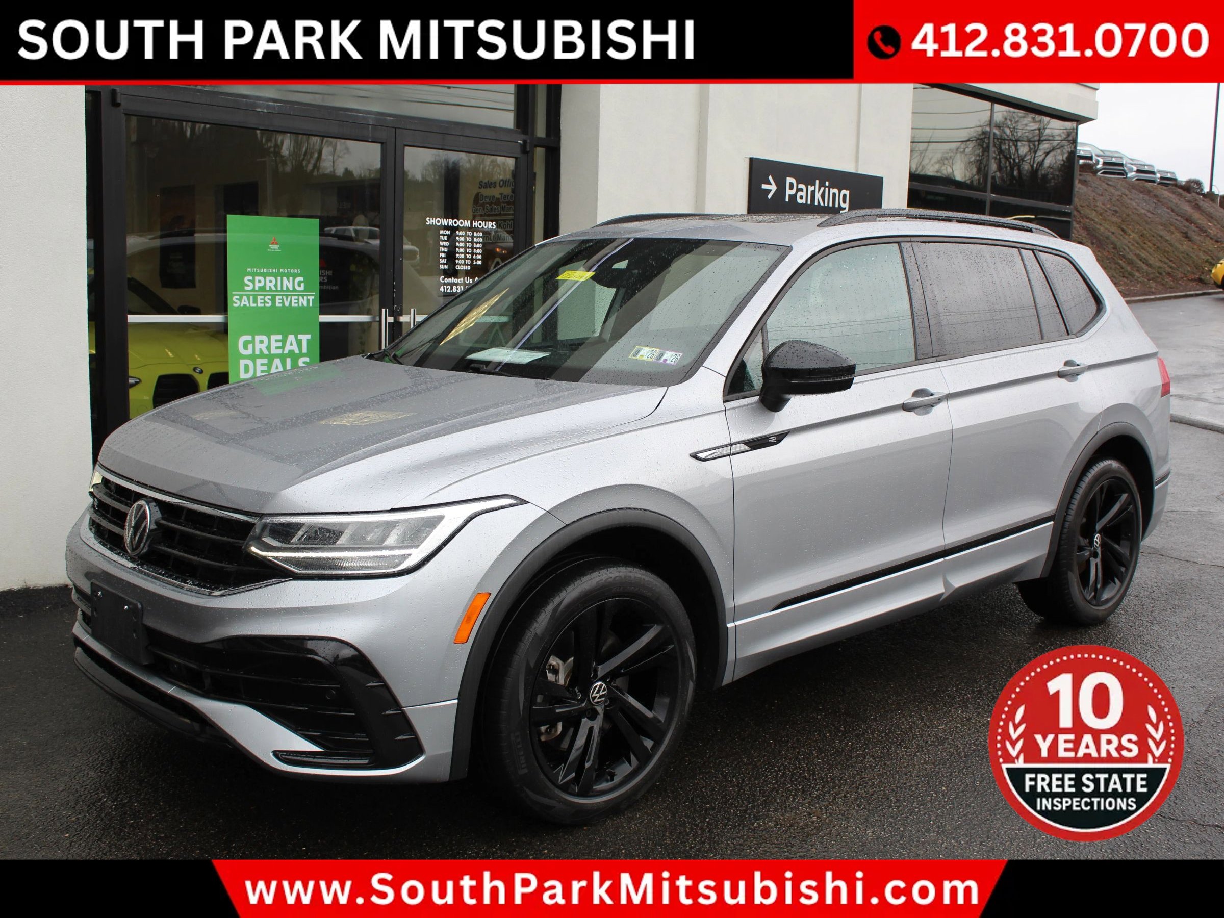 Used 2023 Volkswagen Tiguan SE R-Line image 2