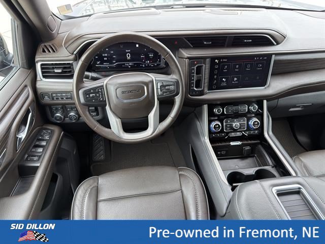 Certified 2022 GMC Yukon XL Denali w/ Denali Premium Package AWD/4WD image 10