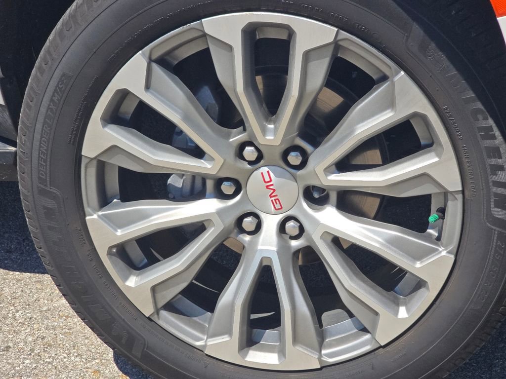 Used 2022 GMC Yukon Denali w/ Max Trailering Package AWD/4WD image 9