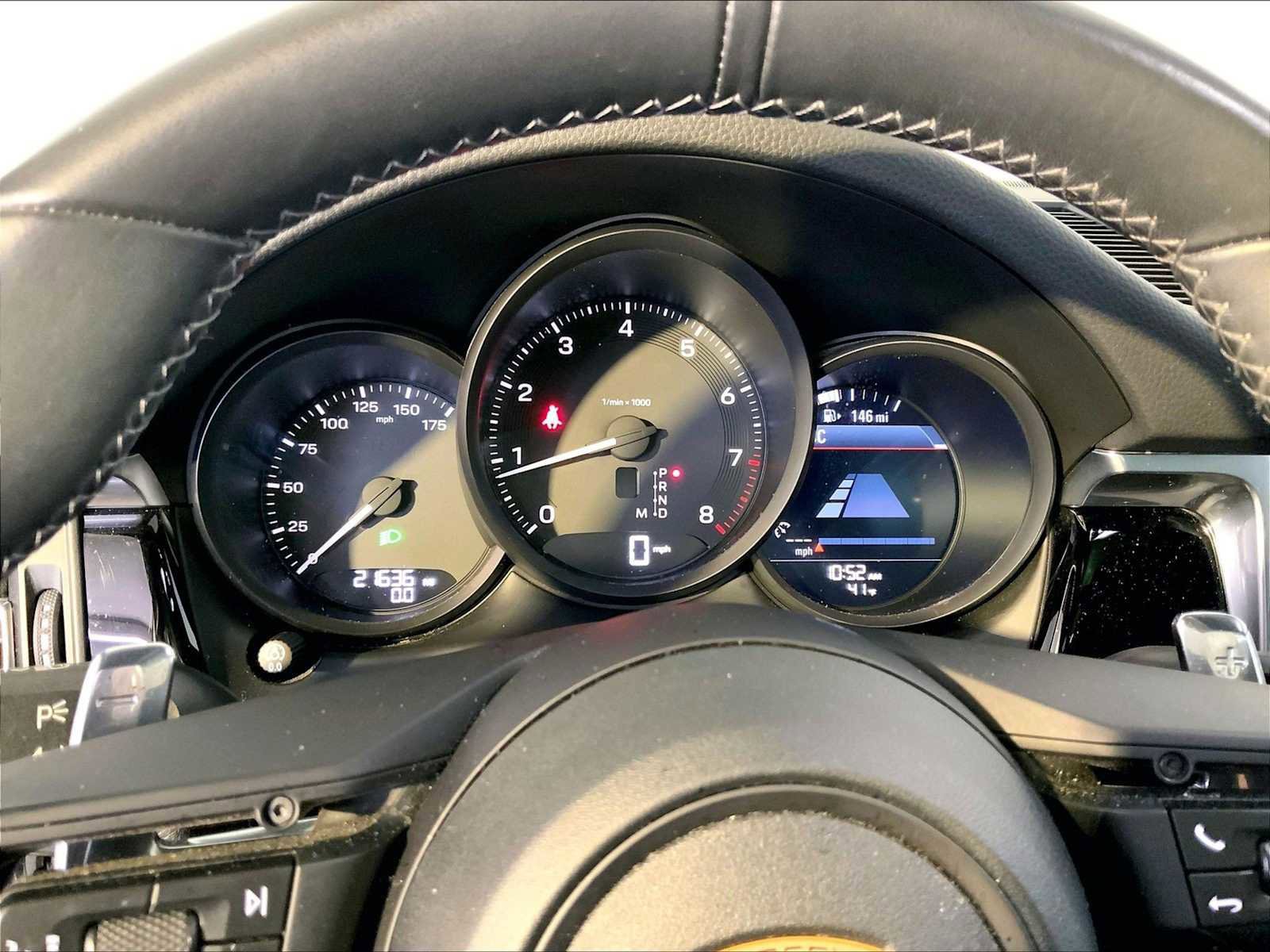 Certified 2023 Porsche Macan image 29