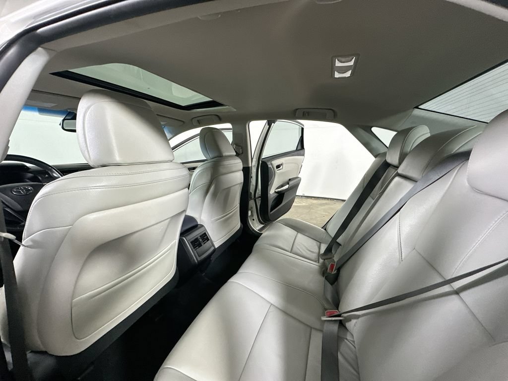 Used 2017 Toyota Avalon Touring FWD image 15