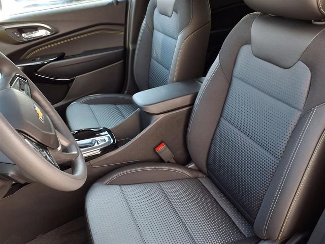 New 2026 Chevrolet Trax LT FWD image 3