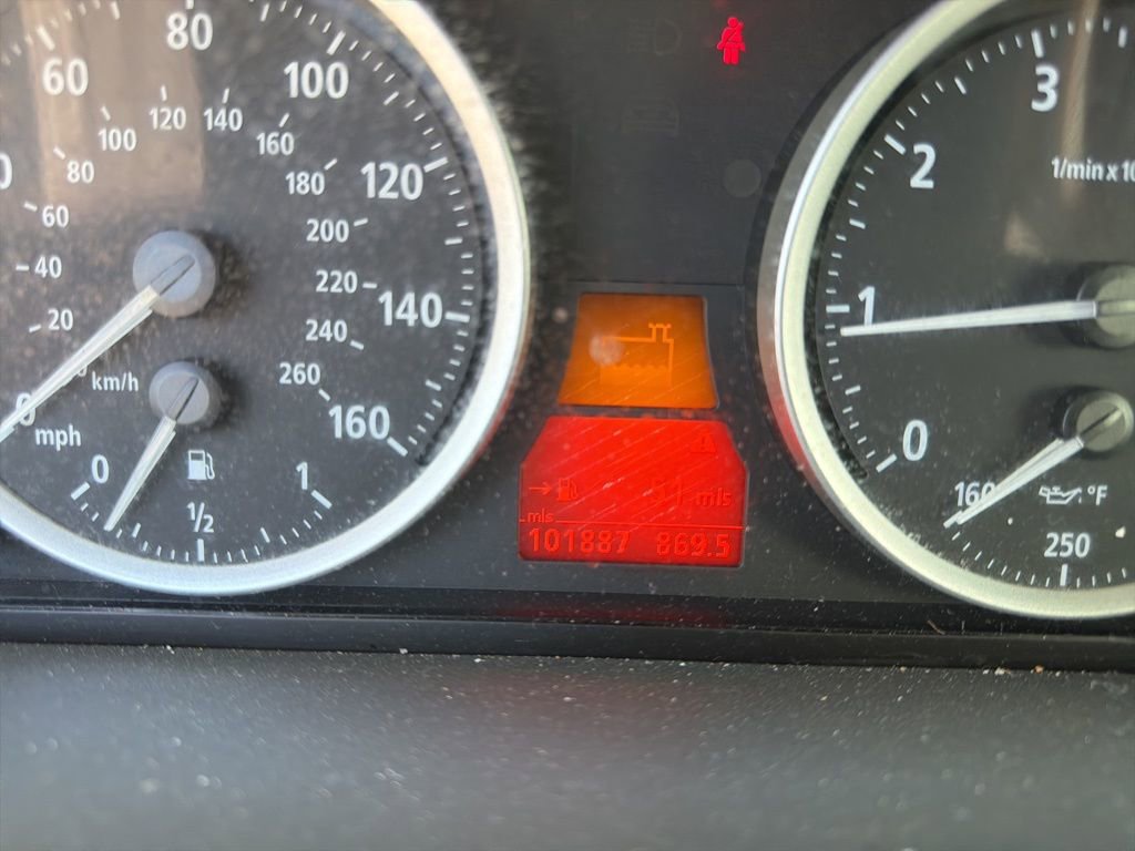 Used 2004 BMW 645Ci Convertible RWD image 13