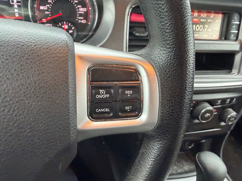 Used 2014 Dodge Charger SE RWD image 14