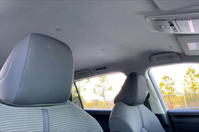Certified 2023 Toyota Highlander L image 13