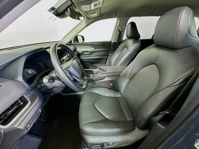 Certified 2025 Toyota Grand Highlander XLE image 12