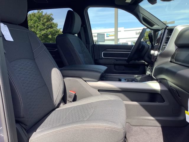 New 2026 RAM 2500 Big Horn AWD/4WD image 40