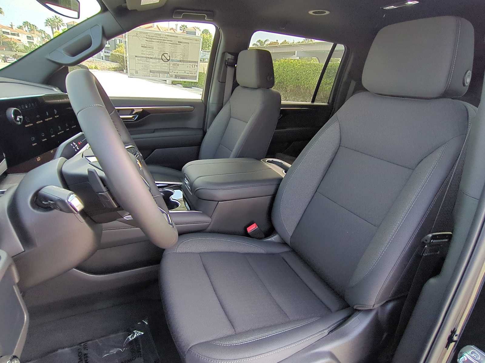 New 2026 Chevrolet Suburban LS RWD image 23