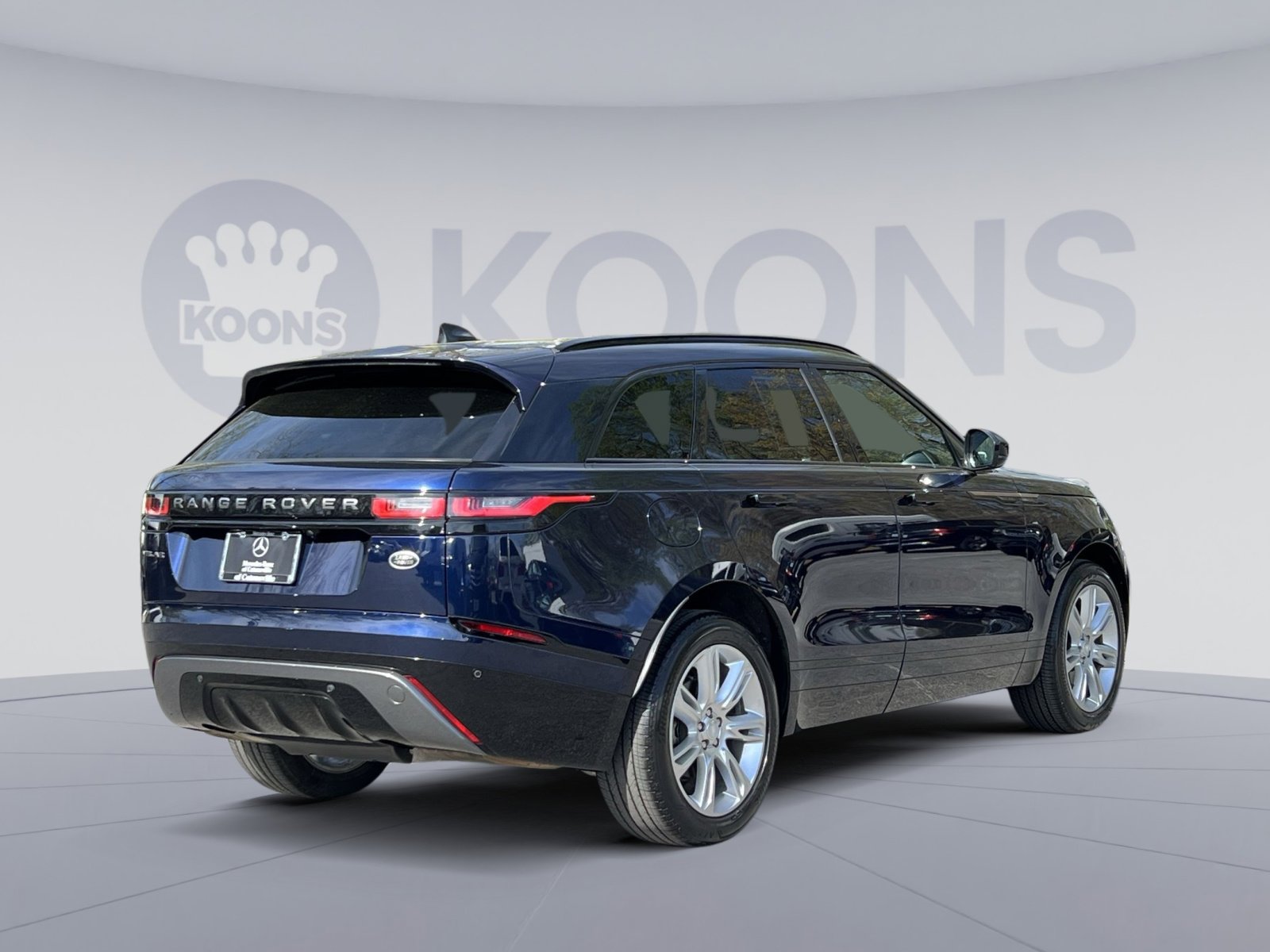 Used 2022 Land Rover Range Rover Velar R-Dynamic S AWD/4WD image 5