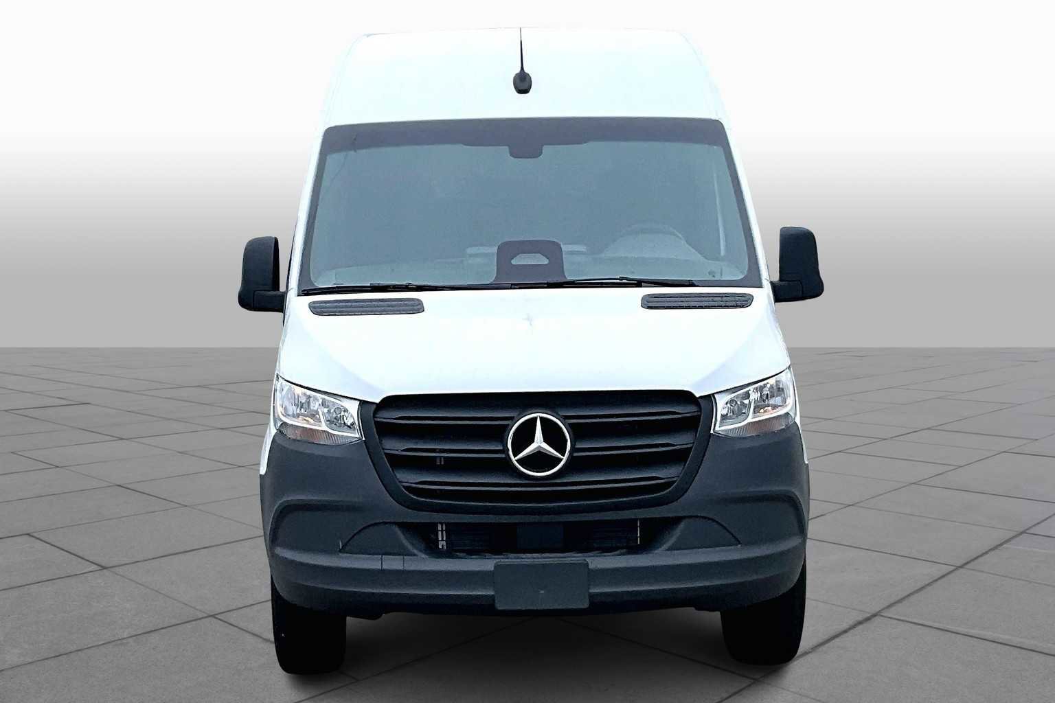 New 2025 Mercedes-Benz Sprinter 2500 image 3