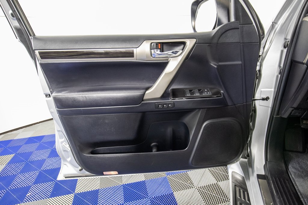 Used 2018 Lexus GX 460 w/ Navigation Package image 14