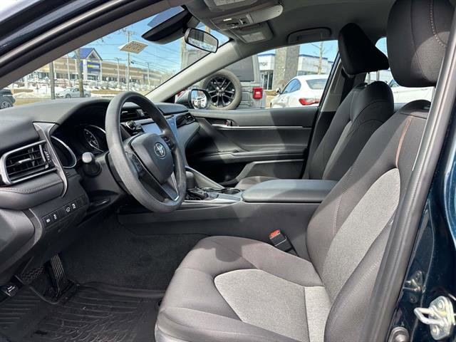 Used 2019 Toyota Camry LE FWD image 13