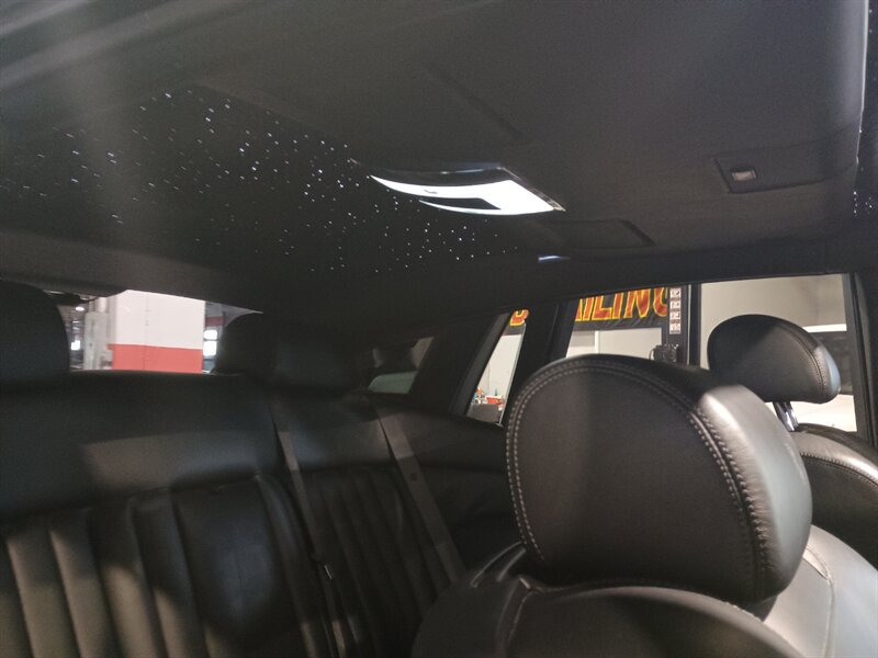 Used 2009 Rolls-Royce Phantom Sedan RWD image 39