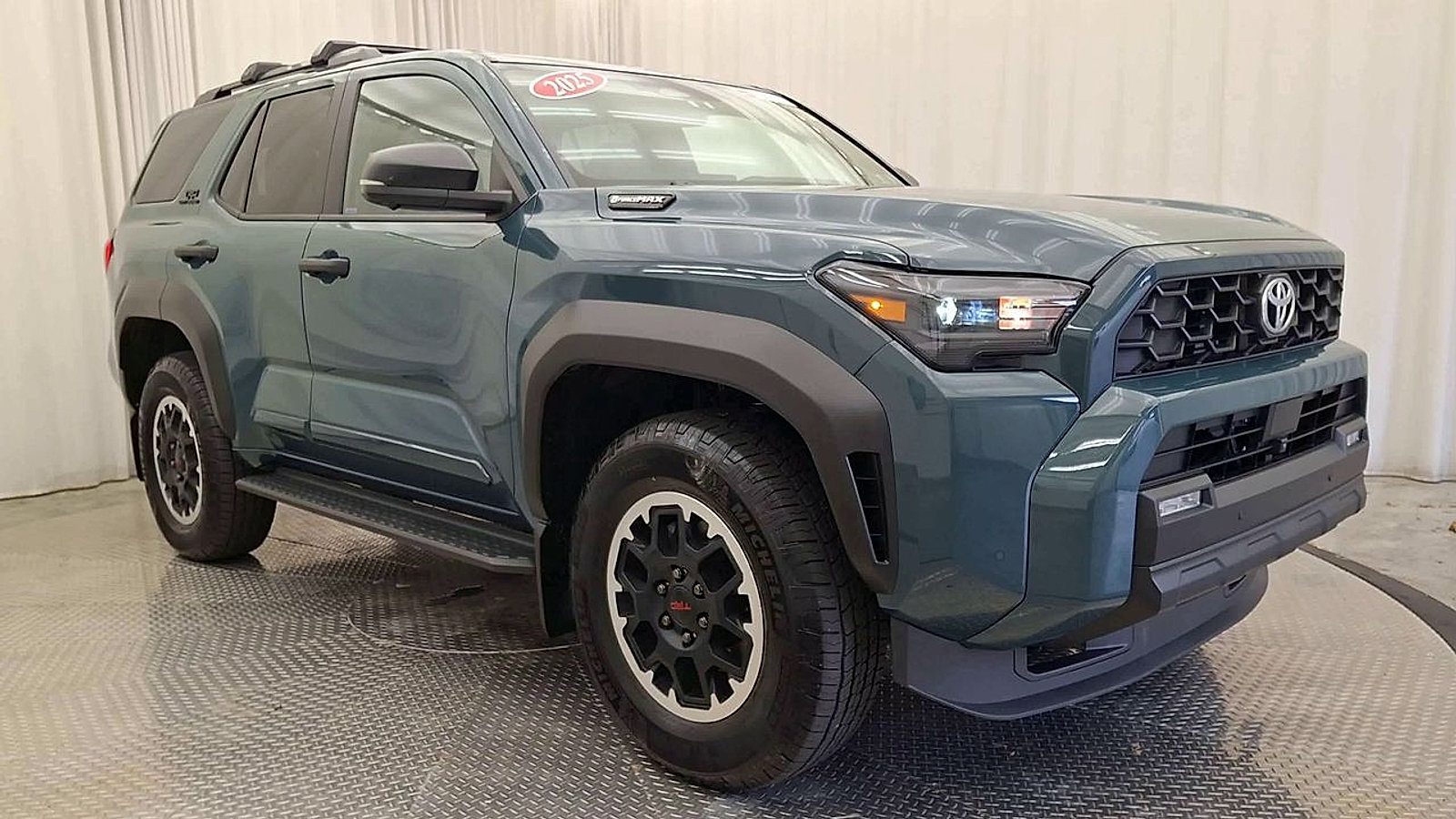 Certified 2025 Toyota 4Runner TRD Off-Road Premium w/ Tow Technology Package AWD/4WD image 9