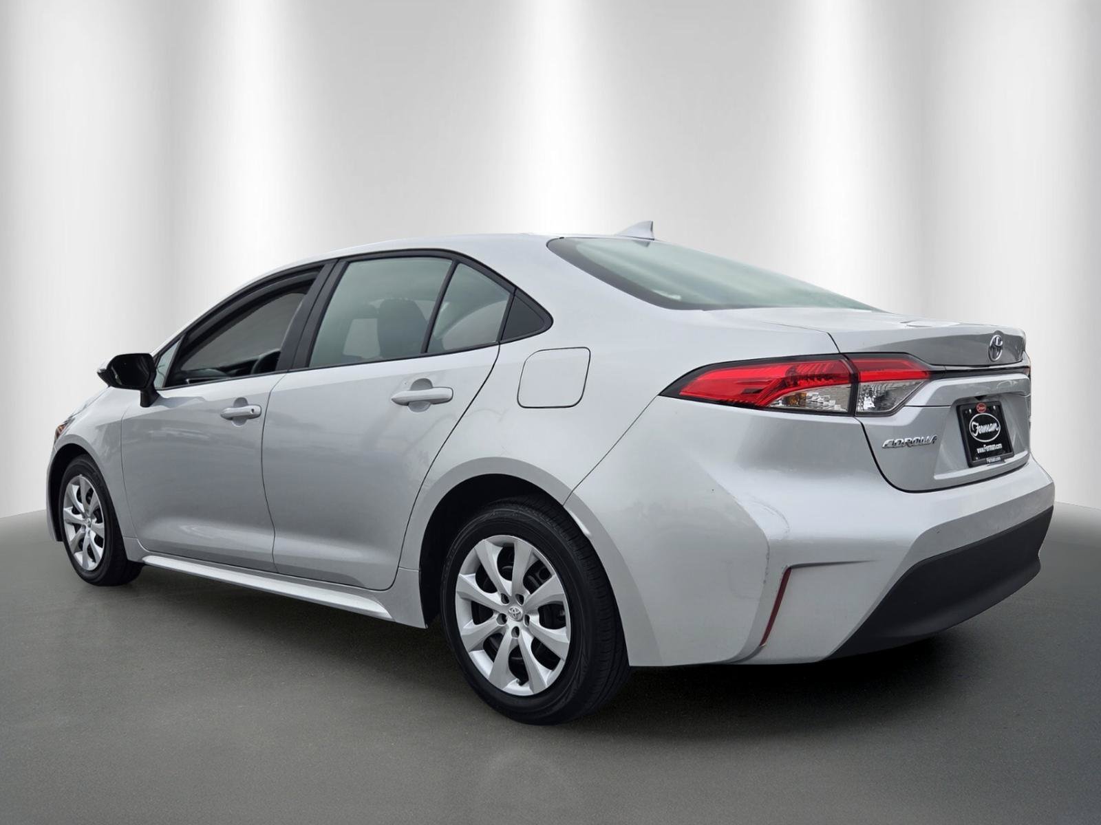 Used 2024 Toyota Corolla LE FWD image 5