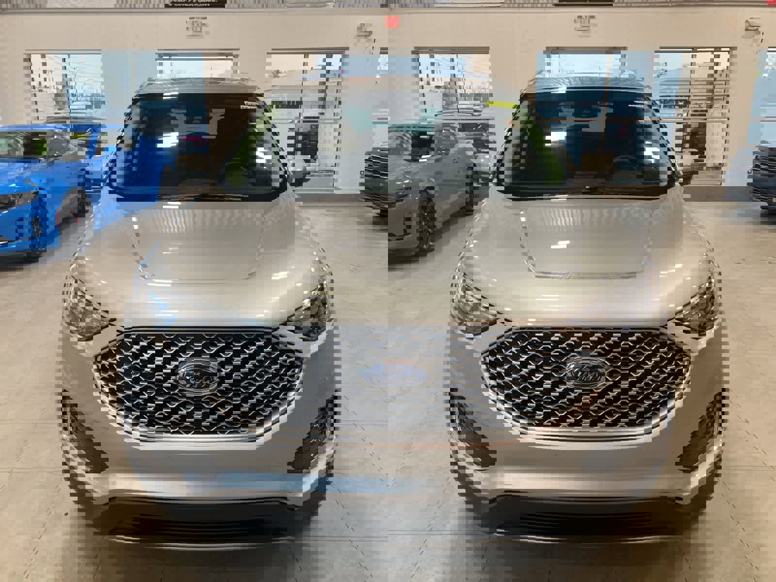 Used 2024 Ford Edge SEL w/ Convenience Package image 2