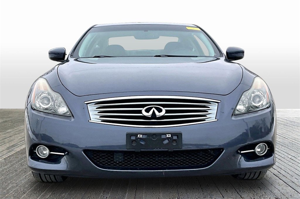 Used 2011 INFINITI G37 x w/ Premium Pkg image 2