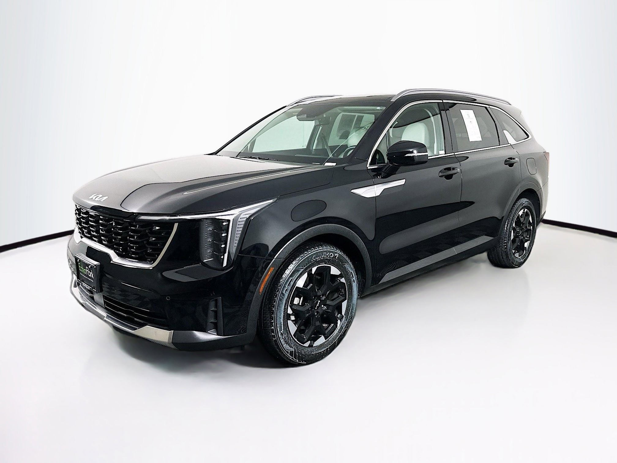 Used 2025 Kia Sorento S w/ Panoramic Sunroof Package image 3