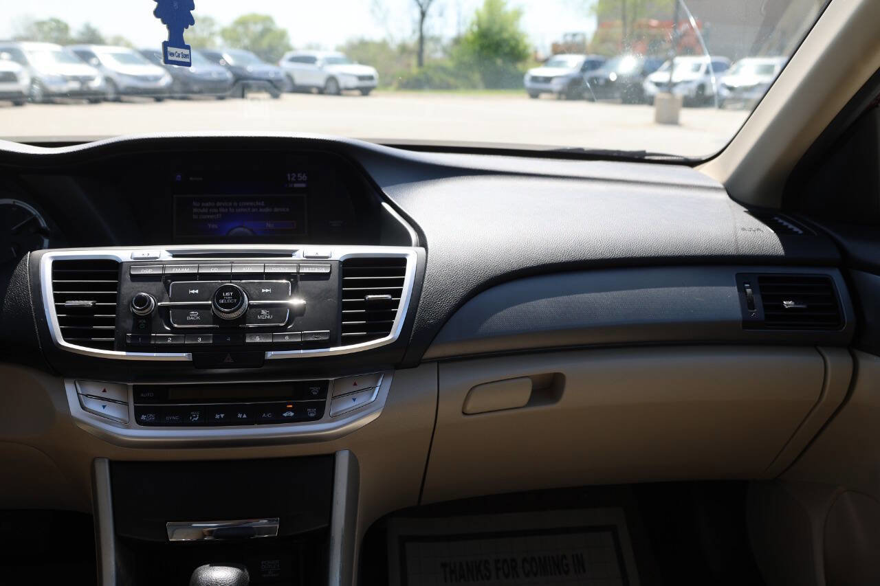 Used 2015 Honda Accord LX image 24