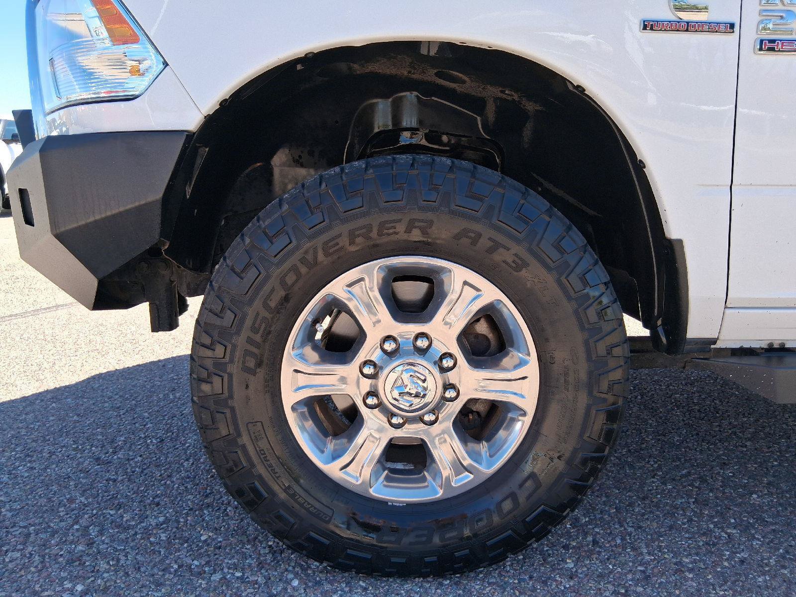 Used 2017 RAM 2500 Tradesman w/ Chrome Appearance Group AWD/4WD image 42