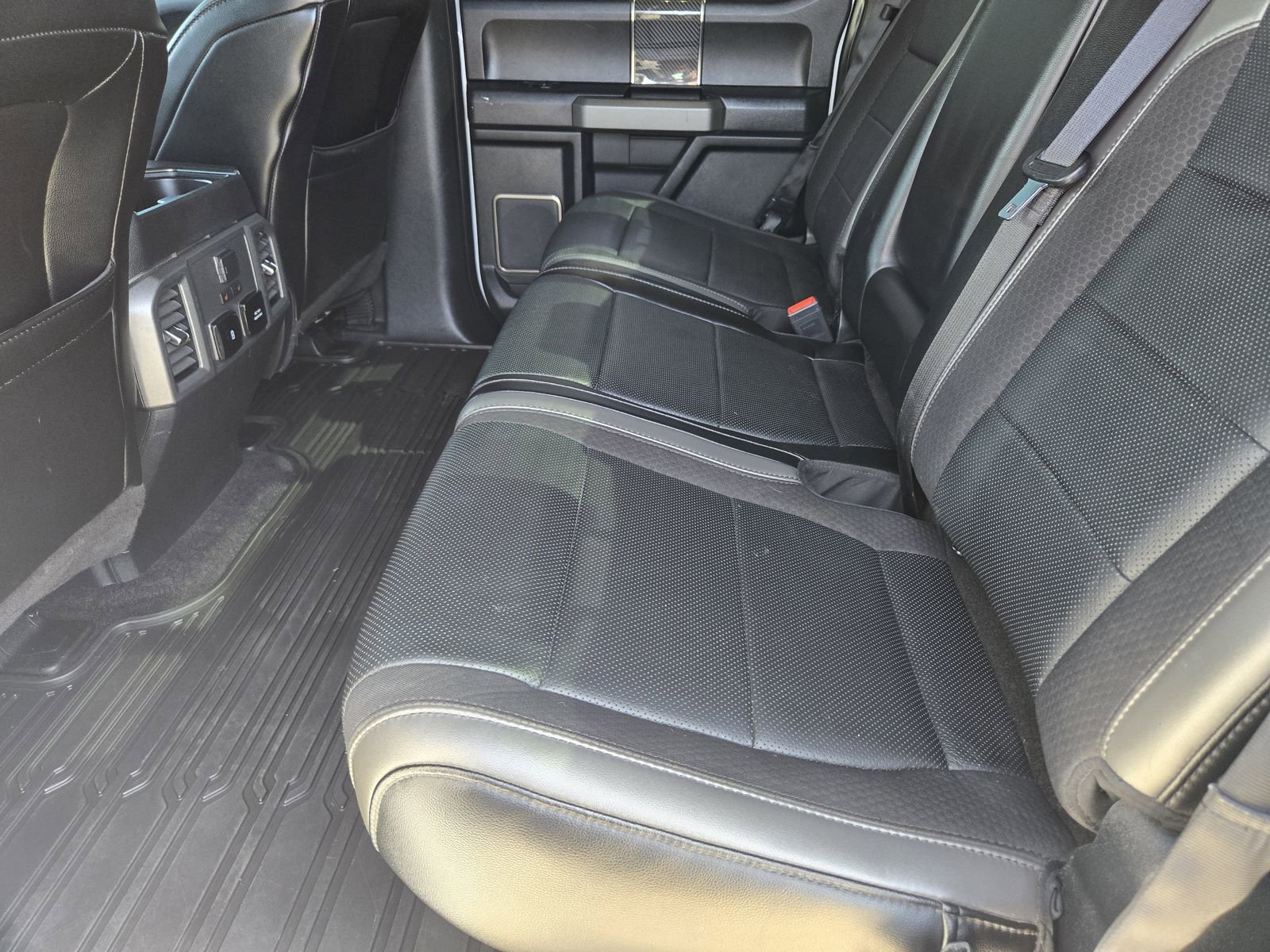 Used 2020 Ford F150 Raptor w/ Equipment Group 802A Luxury image 31