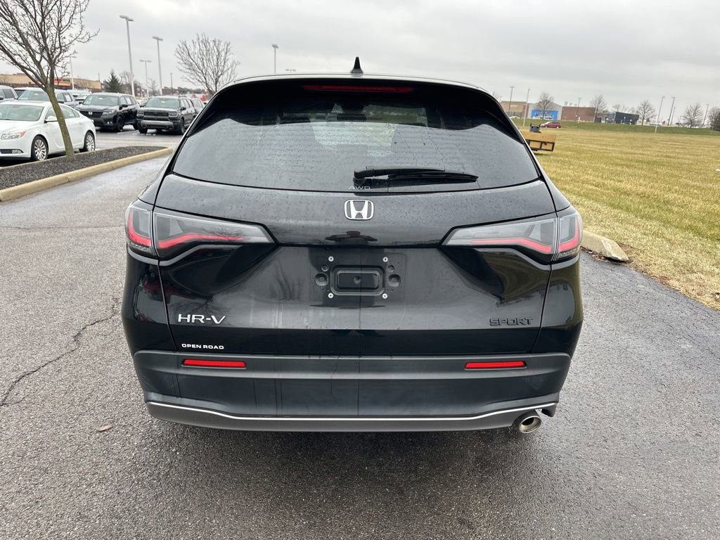 Used 2023 Honda HR-V Sport image 9