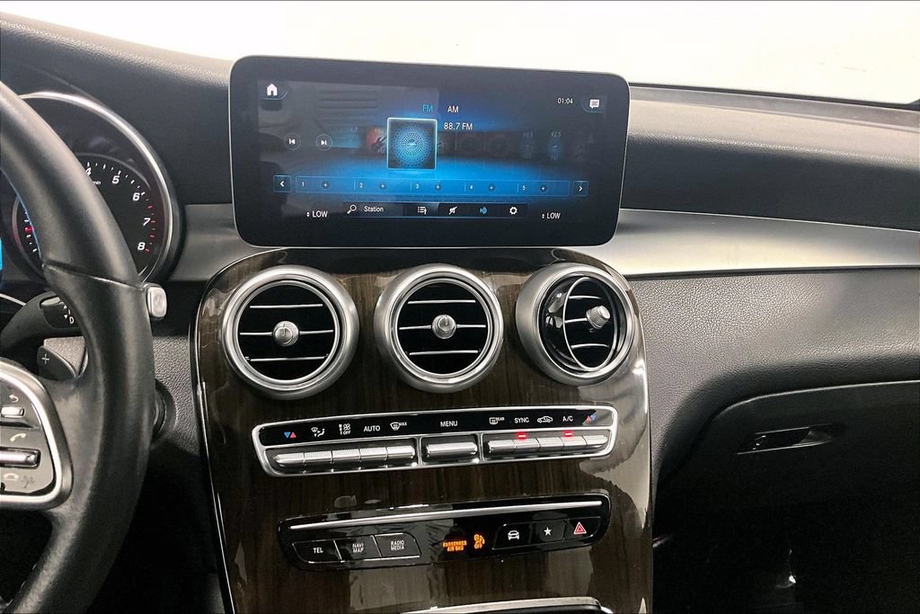 Used 2021 Mercedes-Benz GLC 300 image 23