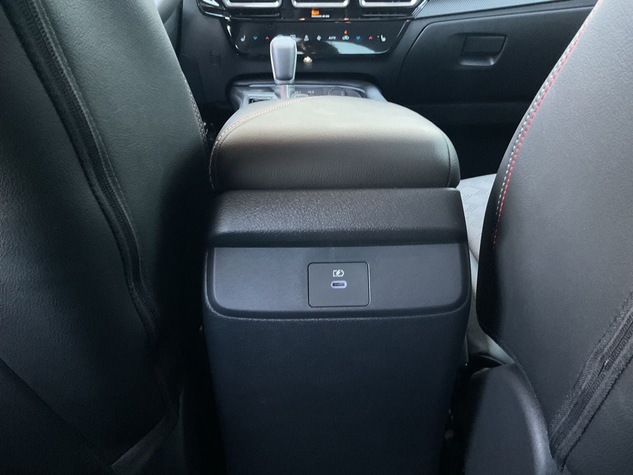 New 2027 Nissan Sentra SR w/ SR Premium Package FWD image 10