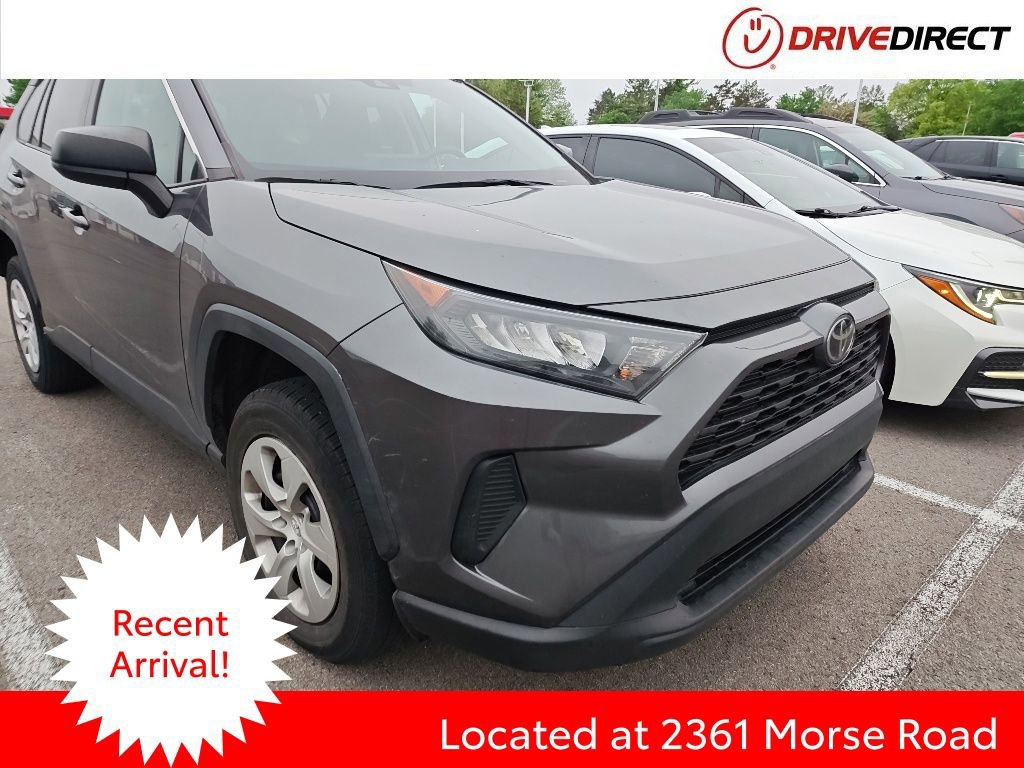 Used 2021 Toyota RAV4 LE AWD/4WD image 1