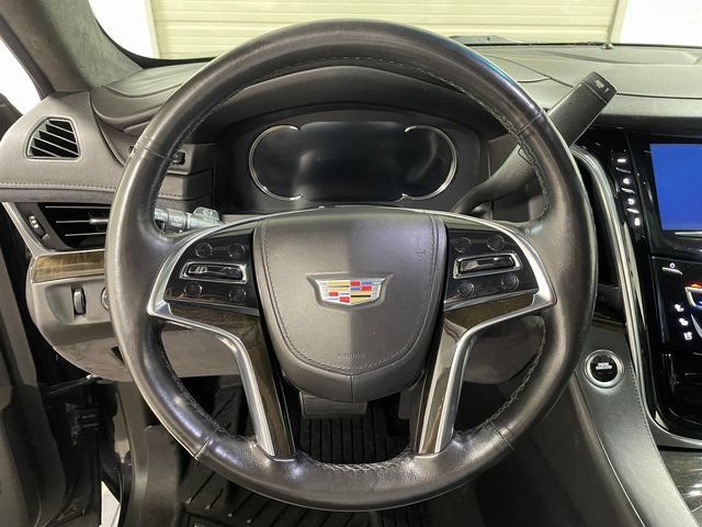 Used 2017 Cadillac Escalade ESV Platinum AWD/4WD image 14