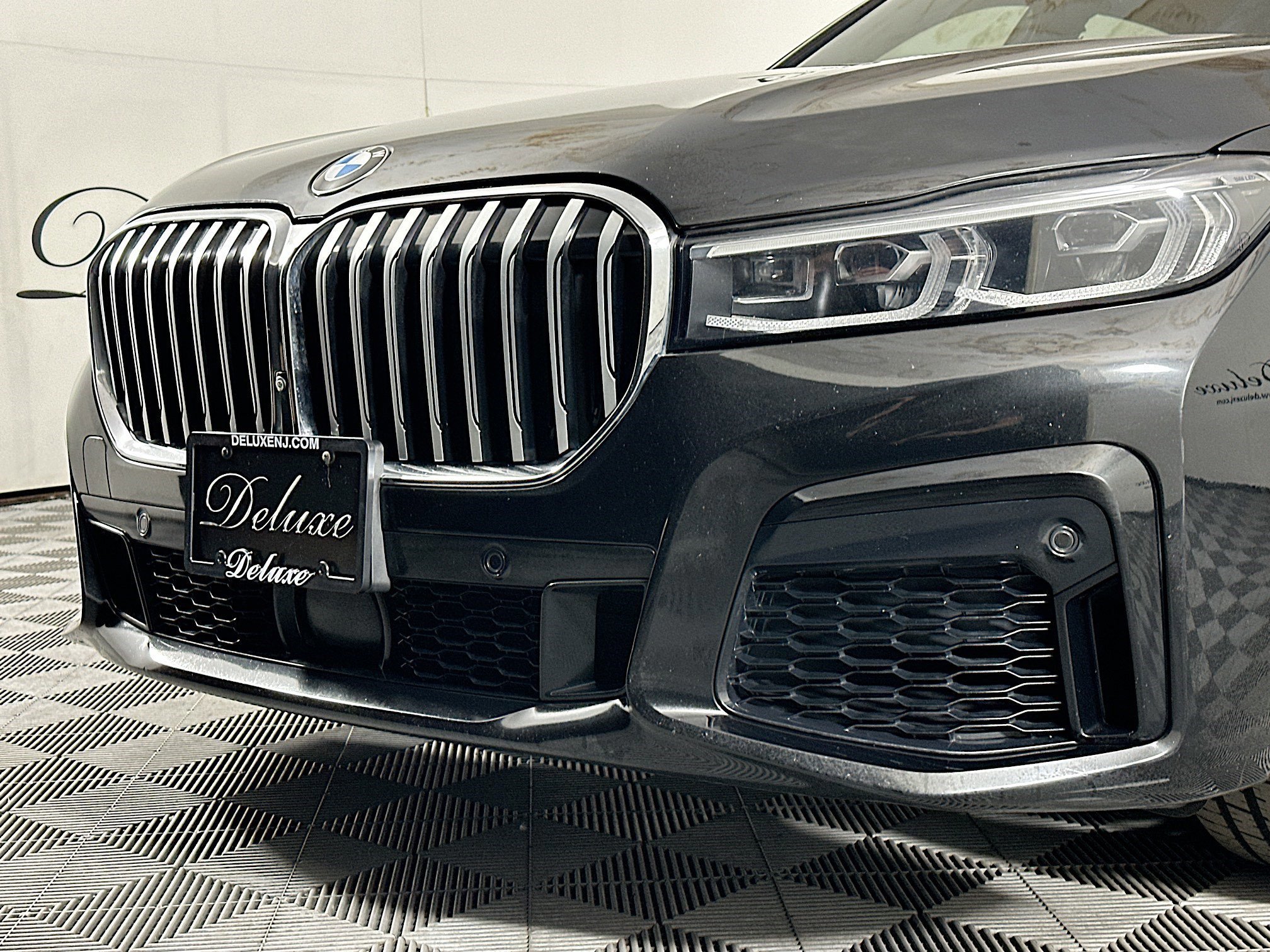 Used 2020 BMW 750i xDrive w/ M Sport Package AWD/4WD image 32