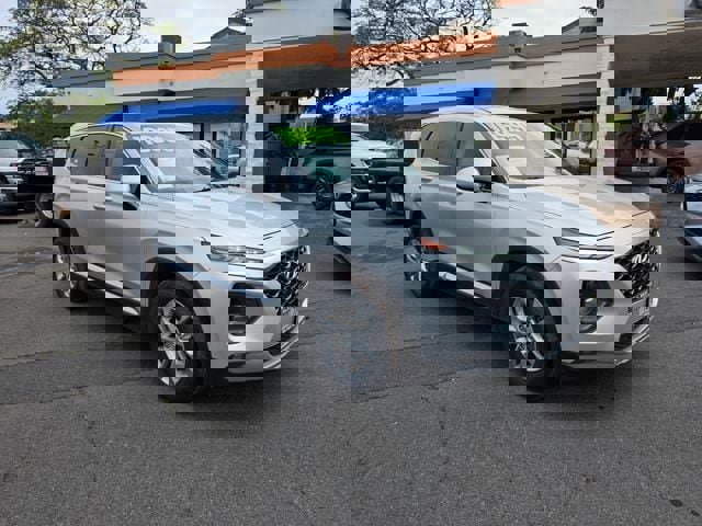 Used 2019 Hyundai Santa Fe SEL image 1