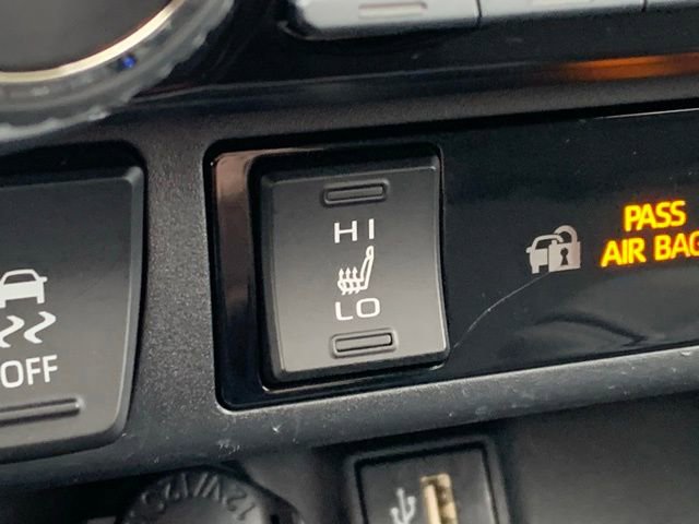 Used 2024 Toyota RAV4 XLE w/ Convenience Package image 20