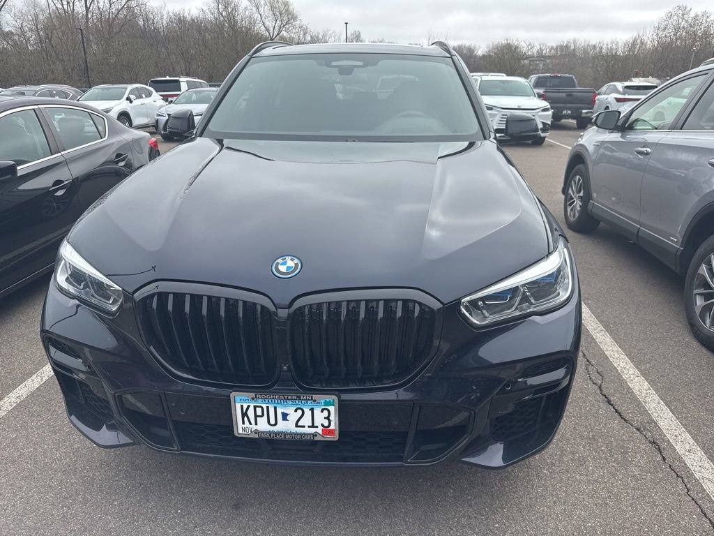 Used 2022 BMW X5 xDrive45e w/ M Sport Package image 3