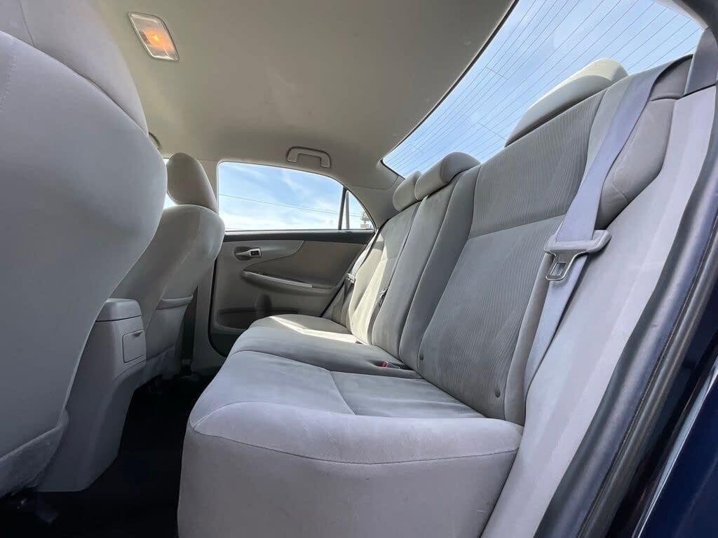 Used 2011 Toyota Corolla LE FWD image 11