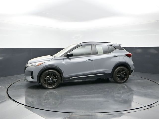 Certified 2024 Nissan Kicks SR w/ SR Premium Package FWD image 3