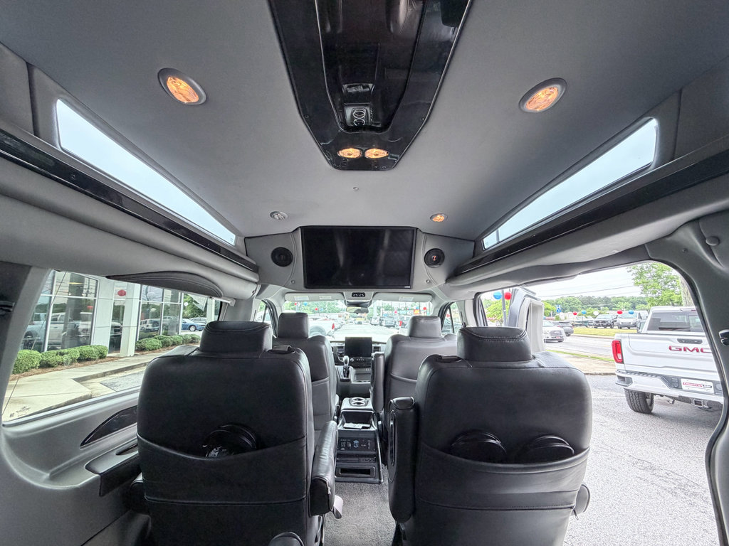 Used 2022 Ford Transit 150 Low Roof AWD image 12