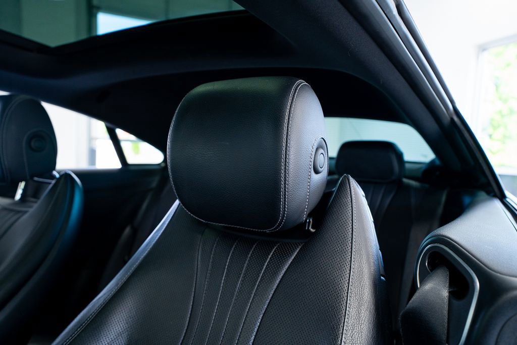 Used 2019 Mercedes-Benz E 450 Coupe image 32