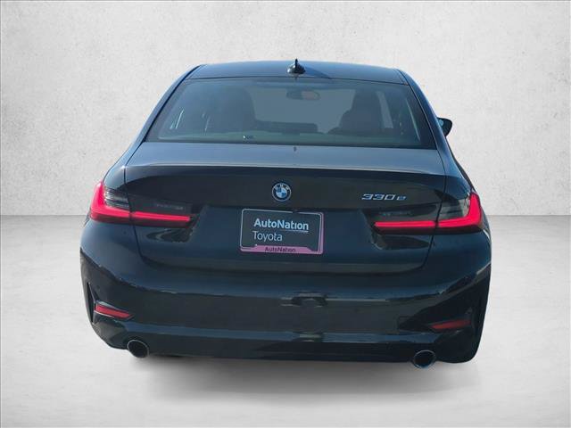 Used 2022 BMW 330e w/ Convenience Package RWD image 6