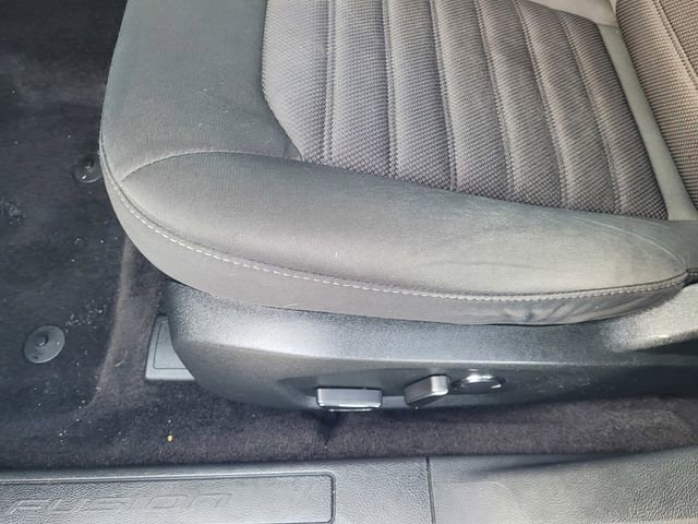 Used 2018 Ford Fusion SE image 24