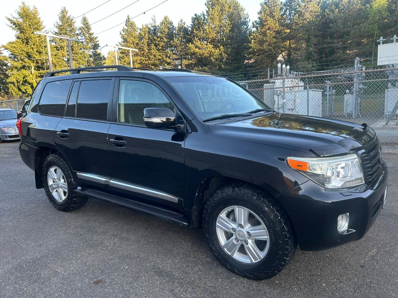 Used 2013 Toyota Land Cruiser AWD/4WD image 2