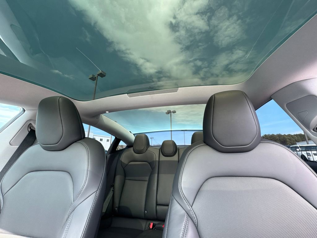 Used 2025 Tesla Model 3 Long Range image 32