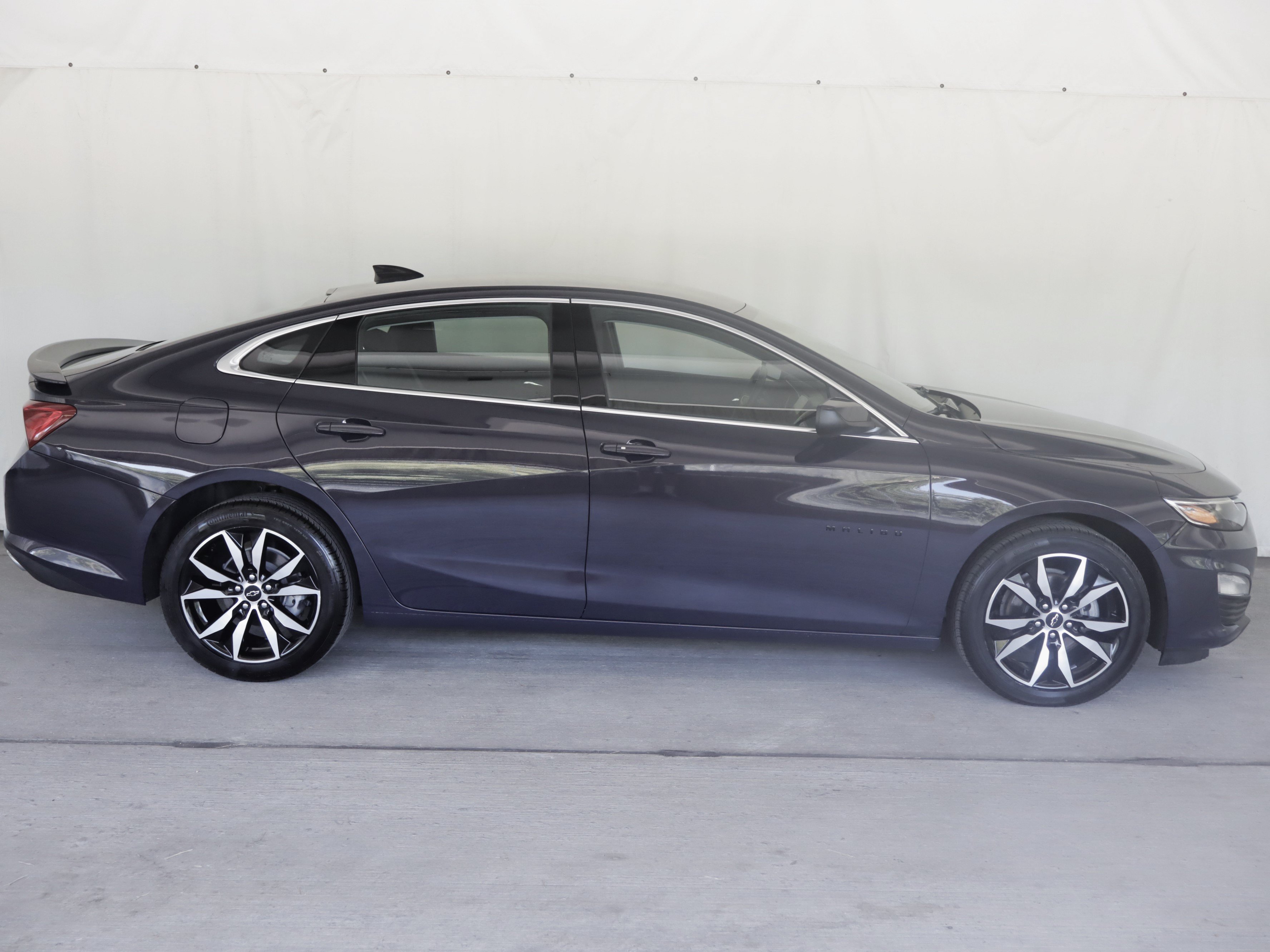 Used 2025 Chevrolet Malibu RS FWD image 4