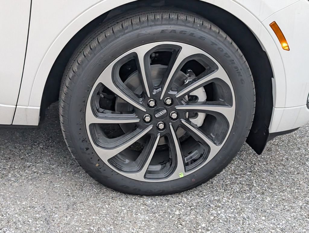 New 2026 Lincoln Nautilus Black Label AWD/4WD image 9