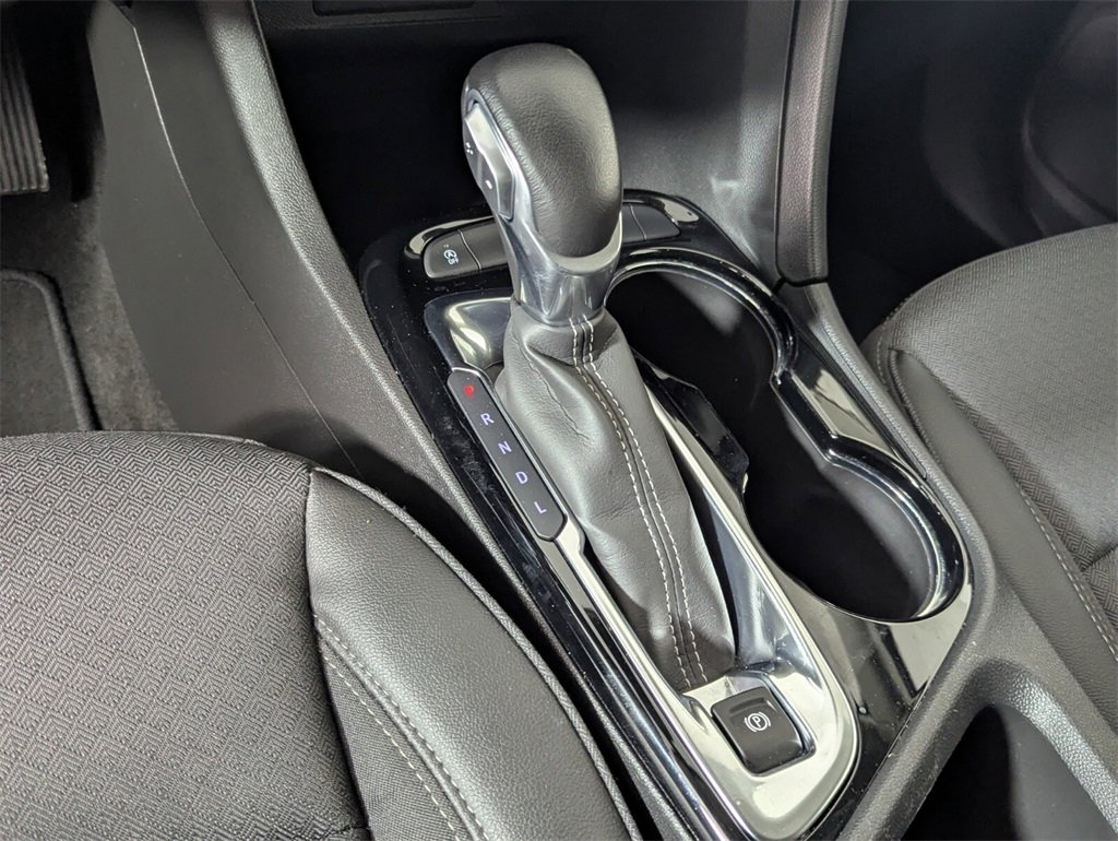 Used 2023 Buick Encore GX Select w/ Safety Package II image 23