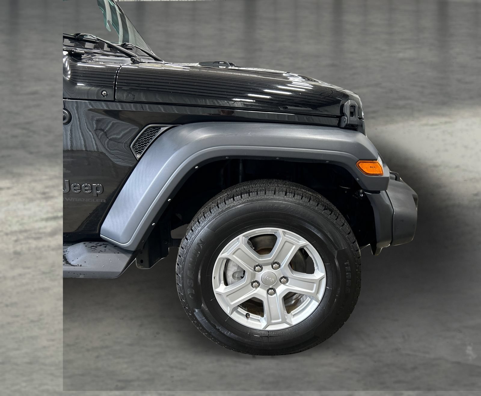 Used 2023 Jeep Wrangler Unlimited Sport AWD/4WD image 24