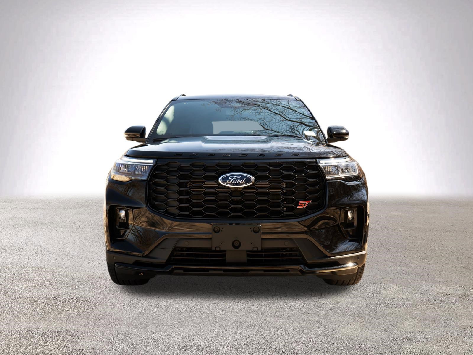 Used 2026 Ford Explorer ST image 3