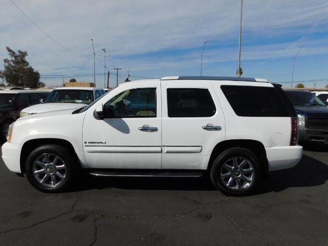 Used 2008 GMC Yukon Denali image 4